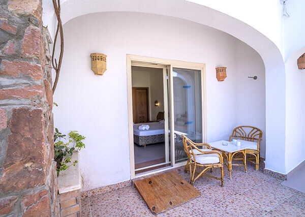 wheelchair-accessible-room